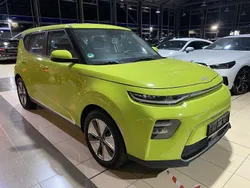 Grün Gebraucht 2021 Kia Soul EV Edition 7 SUV | 13.000 € (Guter Preis)