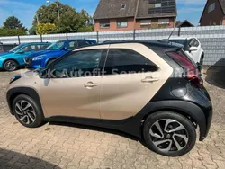 Beige Neu 2024 Toyota Aygo Team Kleinwagen | 17.650 €