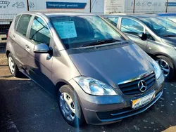 Mountaingrau Gebraucht 2012 Mercedes A160 Kleinwagen | 10.900 € (Etwas zu teuer)