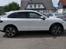 Weiß Gebraucht 2013 Porsche Cayenne S SUV | 31.900 € (Teuer)
