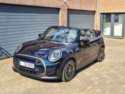 Schwarz Gebraucht 2023 Mini Cooper SE Cabriolet Cabrio | 43.900 €