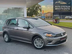 Grau Gebraucht 2014 VW Golf Sportsvan Comfortline Van / Kleinbus | 11.975 € (Fairer Preis)