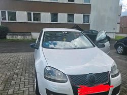 Weiß Gebraucht 2008 VW Golf V Sport Kleinwagen | 2.800 €