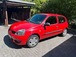 Rot Gebraucht 2011 Renault Clio II Campus Kleinwagen | 2.150 €