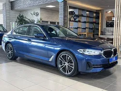 Blau phytonicblau metallic (metallic) Gebraucht 2021 BMW 530 Performance Limousine | 34.400 € (Guter Preis)