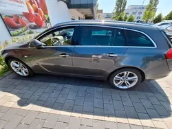 Grau Gebraucht 2009 Opel Insignia Cosmo Kombi | 4.200 € (Fairer Preis)
