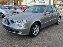 Silber Gebraucht 2005 Mercedes E240 Limousine | 5.790 € (Fairer Preis)