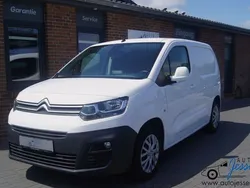 Weiß Gebraucht 2020 Citroën Berlingo Van / Kleinbus | 10.985 € (Superpreis)
