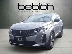Silber Gebraucht 2022 Peugeot 5008 GT Van / Kleinbus | 30.880 € (Etwas zu teuer)