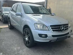 Silber Gebraucht 2005 Mercedes ML320 SUV | 3.450 € (Fairer Preis)