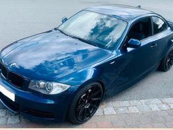 Blau Gebraucht 2010 BMW 135 Performance Kleinwagen | 20.000 € (Etwas zu teuer)