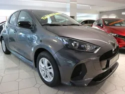 Grau Neu 2025 Mazda 2 Center-Line Limousine | 22.950 € (Fairer Preis)