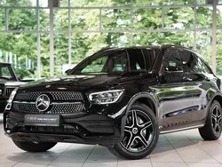 Schwarz Gebraucht 2019 Mercedes GLC200 AMG line SUV | 38.900 € (Teuer)