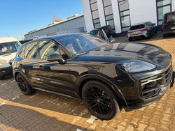 Schwarz Gebraucht 2024 Porsche Cayenne SUV | 119.000 € (Fairer Preis)