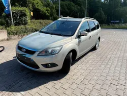 Grau Gebraucht 2009 Ford Focus Titanium Kombi | 2.500 € (Guter Preis)