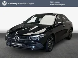 Schwarz Gebraucht 2024 Mercedes A200 Advanced Limousine | 29.933 € (Fairer Preis)