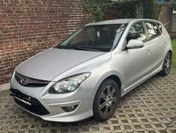 Silber Gebraucht 2011 Hyundai i30 Edition Limousine | 3.890 € (Fairer Preis)