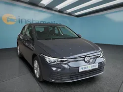 Grau Gebraucht 2021 VW Golf VIII Kleinwagen | 19.449 € (Guter Preis)