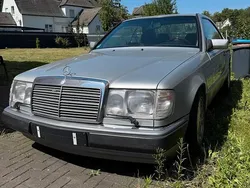 Silber Gebraucht 1993 Mercedes E320 Coupé | 12.000 €