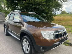 Braun cajou Gebraucht 2010 Dacia Duster Lauréate SUV | 5.400 € (Fairer Preis)