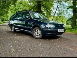 Grün Gebraucht 1996 Skoda Felicia Kombi | 3.000 €