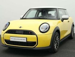 Gelb Gebraucht 2024 Mini Cooper S Classic Kleinwagen | 24.708 € (Superpreis)