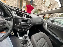 Orange Gebraucht 2013 Kia ProCeed Kleinwagen | 9.200 € (Teuer)
