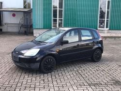 Blau Gebraucht 2005 Ford Fiesta Kleinwagen | 1.250 € (Fairer Preis)
