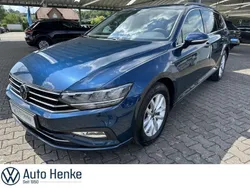 Blau Gebraucht 2023 VW Passat Business+ Kombi | 24.999 € (Guter Preis)