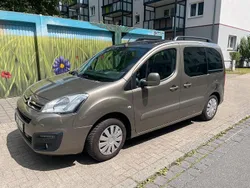 Braun Gebraucht 2016 Citroën Berlingo Van / Kleinbus | 9.900 € (Teuer)