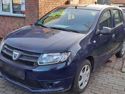 Blau Gebraucht 2013 Dacia Sandero Limousine | 2.990 € (Guter Preis)