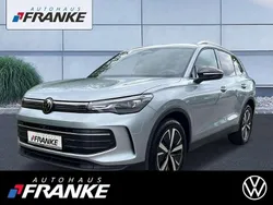 Silber Gebraucht 2024 VW Tiguan Life SUV | 40.979 € (Teuer)