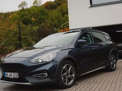 Grau Gebraucht 2020 Ford Focus Active Kombi | 13.499 € (Fairer Preis)