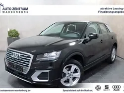 Mythosschwarz metallic (metallic) Gebraucht 2020 Audi Q2 Sport SUV | 21.760 € (Etwas zu teuer)
