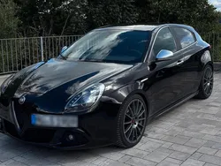 Schwarz Gebraucht 2010 Alfa Romeo Giulietta Turismo Kleinwagen | 13.999 €