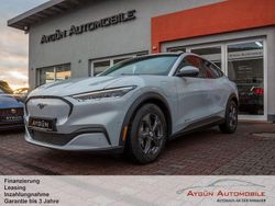 Weiß metallic Gebraucht 2021 Ford Mustang Mach-E SUV | 24.995 € (Guter Preis)
