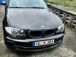 Schwarz Gebraucht 2007 BMW 118 Kleinwagen | 1.200 € (Superpreis)
