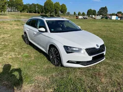 Weiß Gebraucht 2016 Skoda Superb Kombi | 23.900 € (Teuer)