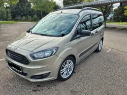 Beige Gebraucht 2016 Ford Tourneo Courier Ambiente Van / Kleinbus | 10.800 € (Fairer Preis)