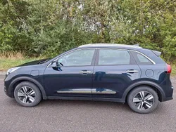 Blau Gebraucht 2020 Kia Niro Vision SUV | 17.400 € (Fairer Preis)