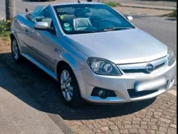 Silber Gebraucht 2005 Opel Tigra Cabrio | 2.400 € (Fairer Preis)