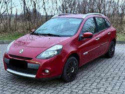 Rot Gebraucht 2012 Renault Clio GrandTour Expression Kombi | 4.999 € (Teuer)
