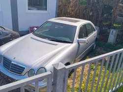 Silber Gebraucht 1999 Mercedes E240 Limousine | 1.750 €