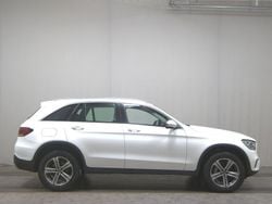 Weiss Gebraucht 2022 Mercedes GLC300 AMG line SUV | 28.980 € (Superpreis)