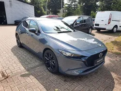 Grau Gebraucht 2023 Mazda 3 Homura-Line Limousine | 22.888 € (Guter Preis)