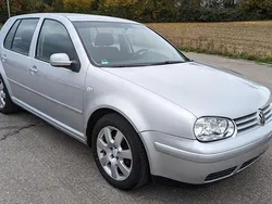 Silber Gebraucht 2003 VW Golf IV Comfortline Limousine | 950 € (Fairer Preis)