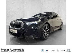 Schwarz Gebraucht 2024 BMW 520 M Sport Kombi | 54.670 € (Superpreis)