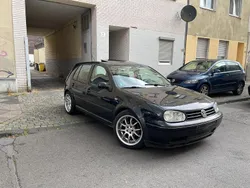 Schwarz Gebraucht 2000 VW Golf IV Kleinwagen | 1.700 € (Guter Preis)