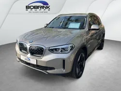 Silber Gebraucht 2021 BMW iX3 Sport Line SUV | 29.860 €