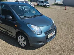 Grau Gebraucht 2010 Suzuki Alto Club Kleinwagen | 2.870 € (Fairer Preis)